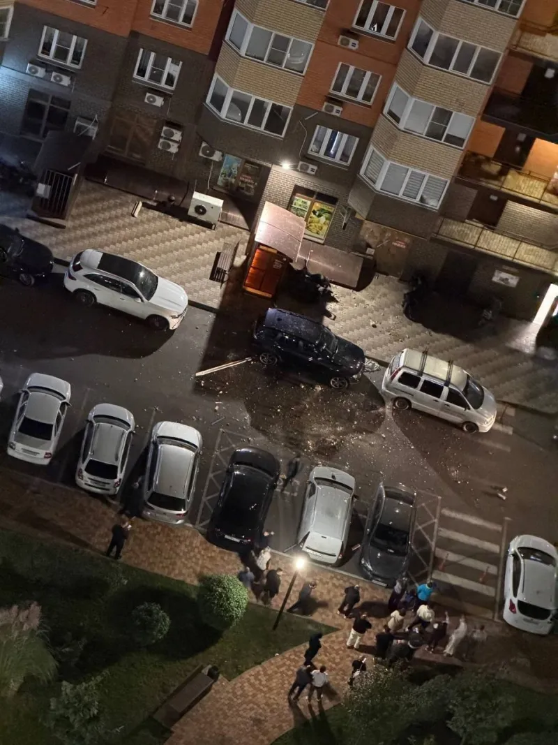 Взрыв в микрорайоне Губернский Краснодара повредил окна